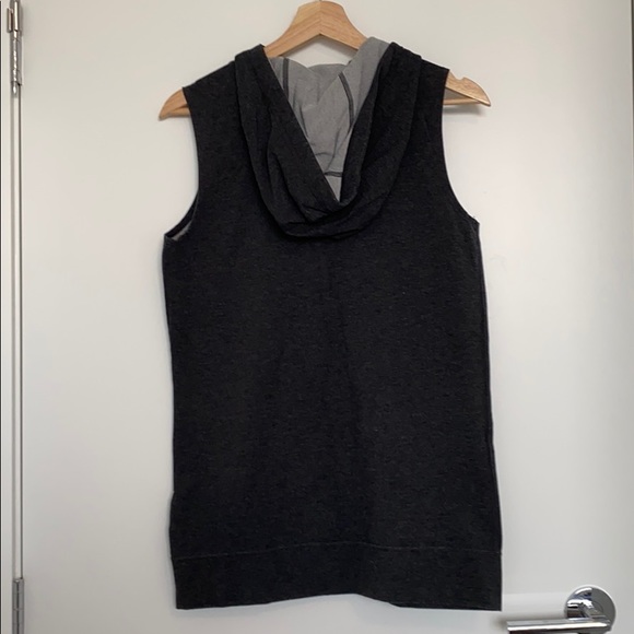 Nike Sleeveless Hoodie/Tank Top - Picture 2 of 7